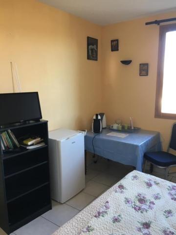 Les Orchidees Apartment Каркасон Екстериор снимка